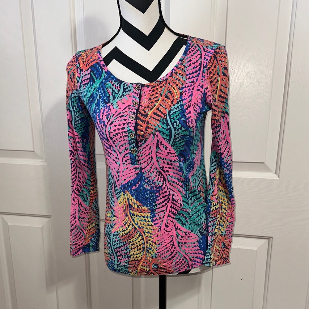 Lilly Pulitzer Colorful Leaf Pattern Women's Top